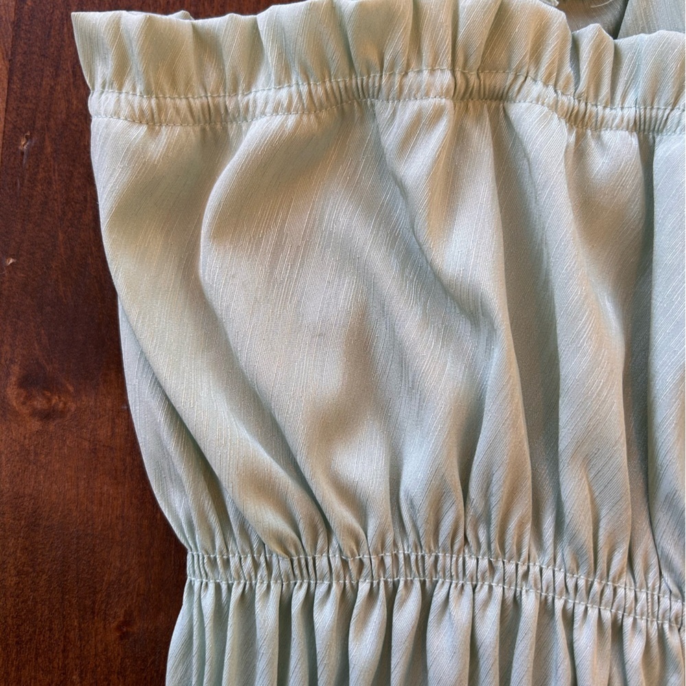 Le Lis Light Green Ruched Camisole - Picture 4 of 4